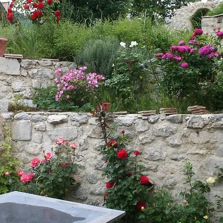 D'hotes La Romarine Guest house *