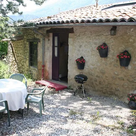 D'hotes La Romarine Guest house *