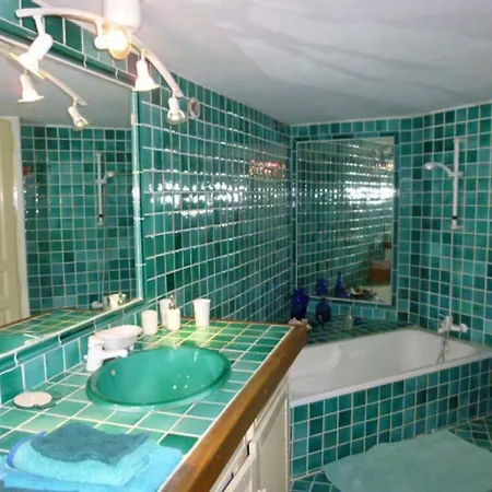 D'hotes La Romarine *